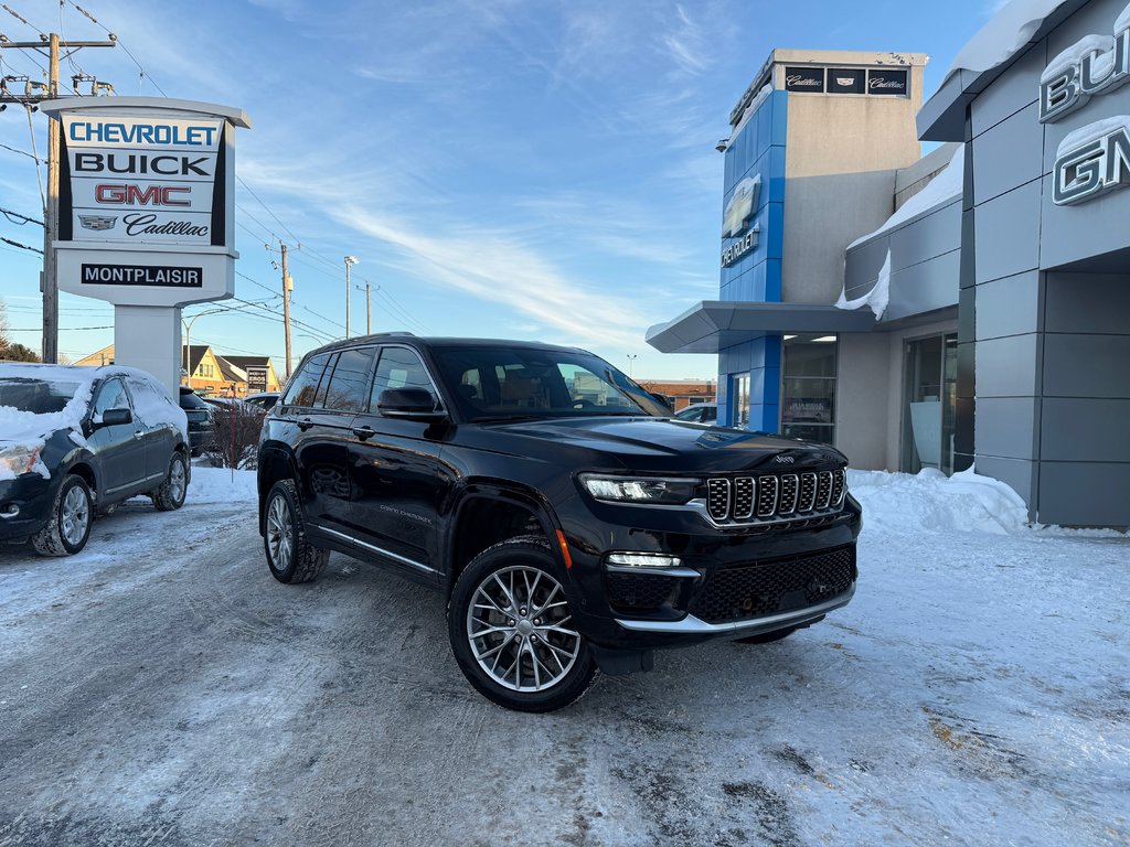 Jeep Grand Cherokee Summit 2023 à Drummondville, Québec - 1 - w1024h768px