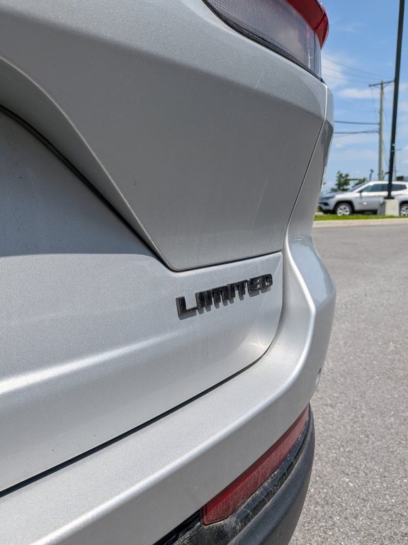 2024 Jeep Grand Cherokee Limited in Saint-Hyacinthe, Quebec - 4 - w1024h768px