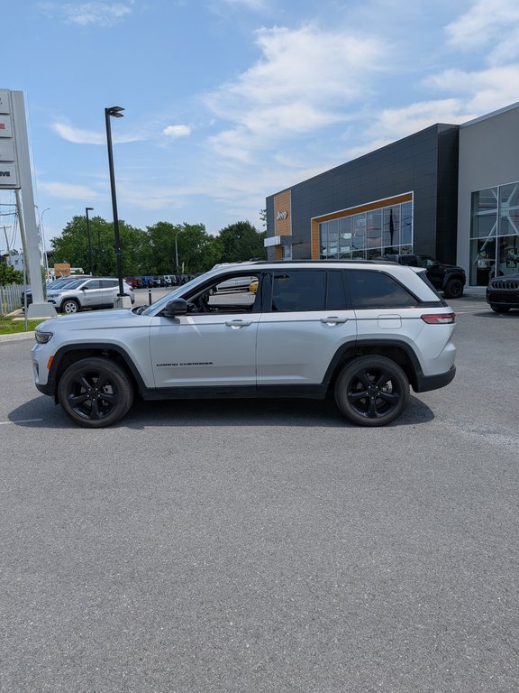 2024 Jeep Grand Cherokee Limited in Saint-Hyacinthe, Quebec - 6 - w1024h768px