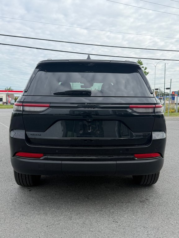 2024 Jeep Grand Cherokee Limited in Saint-Hyacinthe, Quebec - 3 - w1024h768px