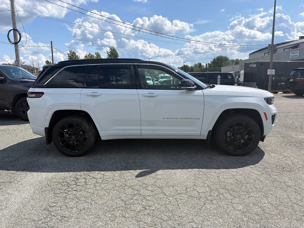 2025 Jeep Grand Cherokee Overland in Sherbrooke, Quebec - 4 - w1024h768px