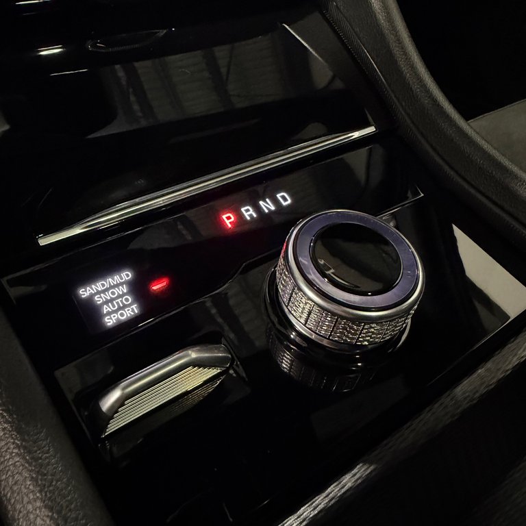 2027 Jeep Grand Cherokee LAREDO ALTITUDE in Saint-Hyacinthe, Quebec - 15 - w1024h768px