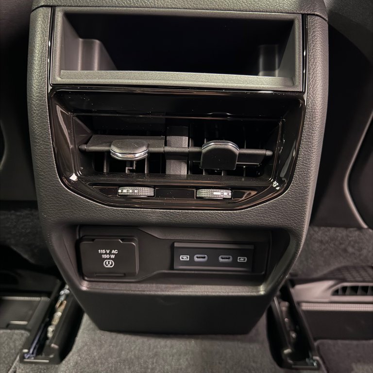 2027 Jeep Grand Cherokee LAREDO ALTITUDE in Saint-Hyacinthe, Quebec - 18 - w1024h768px