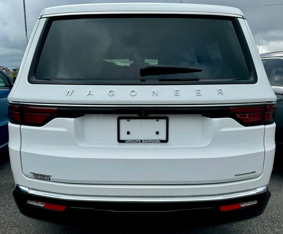 2023  WAGONEER SERIES III in Sherbrooke, Quebec - 3 - w1024h768px