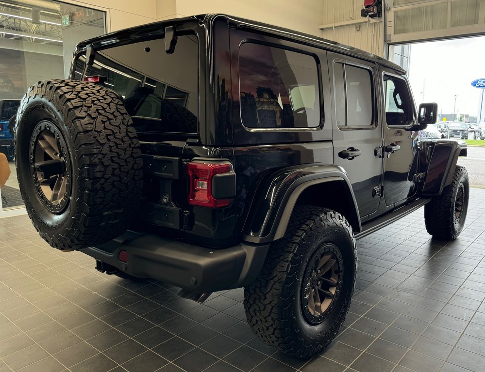 2024  WRANGLER 4-Door RUBICON 392 in Sherbrooke, Quebec - 5 - w1024h768px