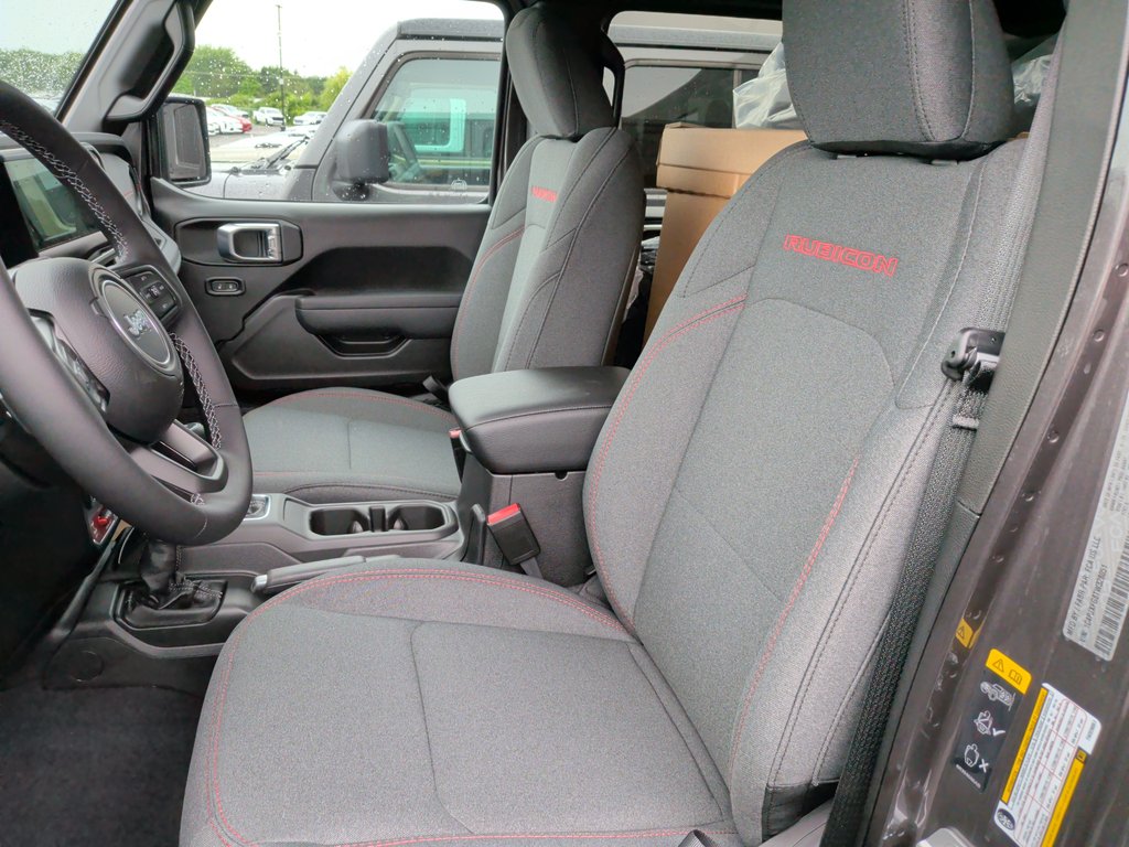 2026 Jeep Wrangler 4-Door RUBICON in Saint-Hyacinthe, Quebec - 8 - w1024h768px