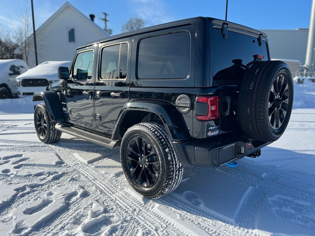 2023 Jeep Wrangler 4xe UNLIMITED SAHARA 4X4 // DEUX TOITS in Sherbrooke, Quebec - 4 - w1024h768px