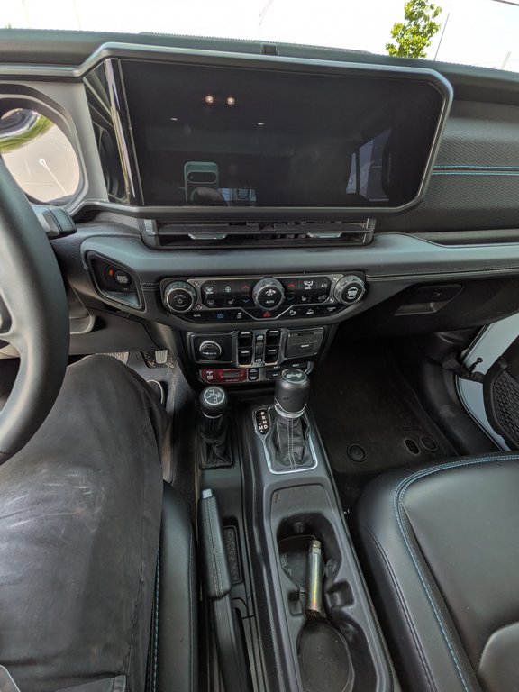 2024 Jeep Wrangler 4xe Rubicon X in Saint-Hyacinthe, Quebec - 16 - w1024h768px