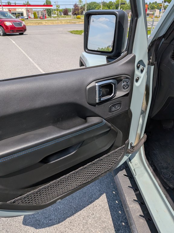 2024 Jeep Wrangler 4xe Rubicon X in Saint-Hyacinthe, Quebec - 10 - w1024h768px