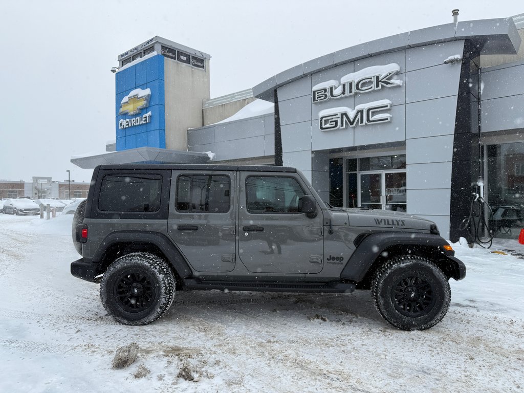 Jeep Wrangler Unlimited Willys 2021 à Drummondville, Québec - 3 - w1024h768px