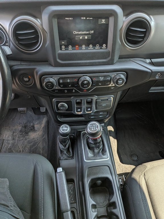2021 Jeep Wrangler Willys in Saint-Hyacinthe, Quebec - 8 - w1024h768px