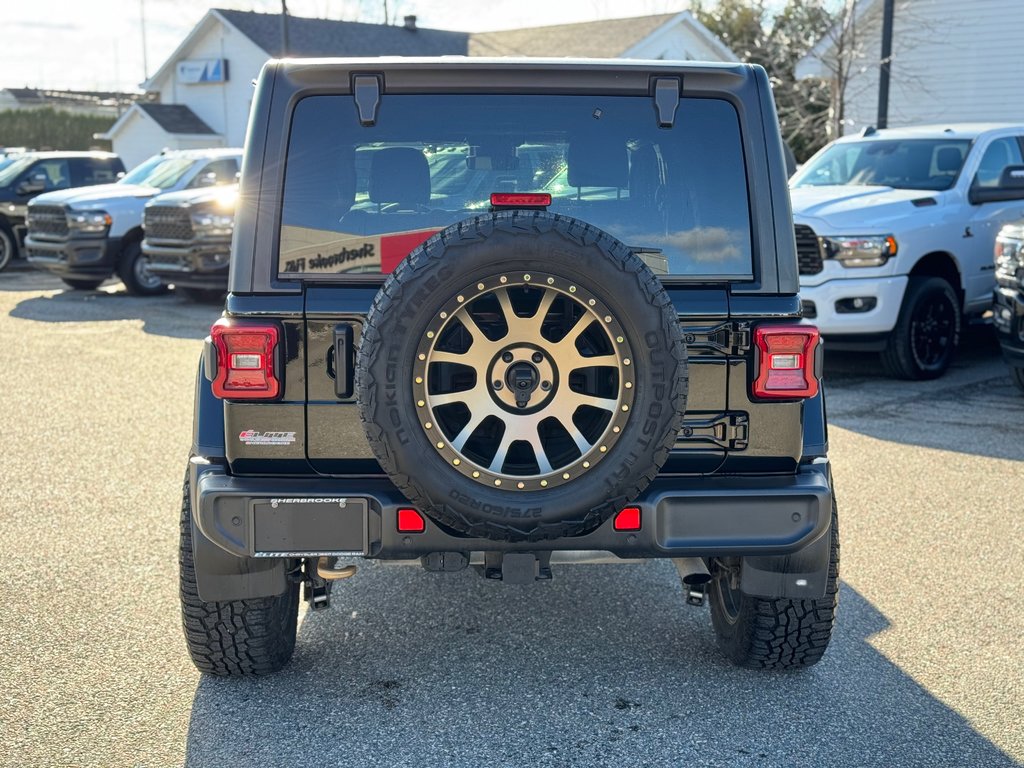 Wrangler SAHARA 4X4 // TEMPS FROID // 2 TOITS 2024 à Sherbrooke, Québec - 6 - w1024h768px