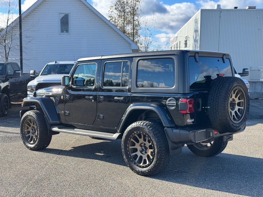 Wrangler SAHARA 4X4 // TEMPS FROID // 2 TOITS 2024 à Sherbrooke, Québec - 4 - w1024h768px