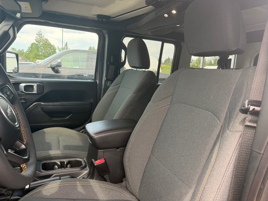 2024 Jeep Wrangler Willys in Sherbrooke, Quebec - 8 - w1024h768px