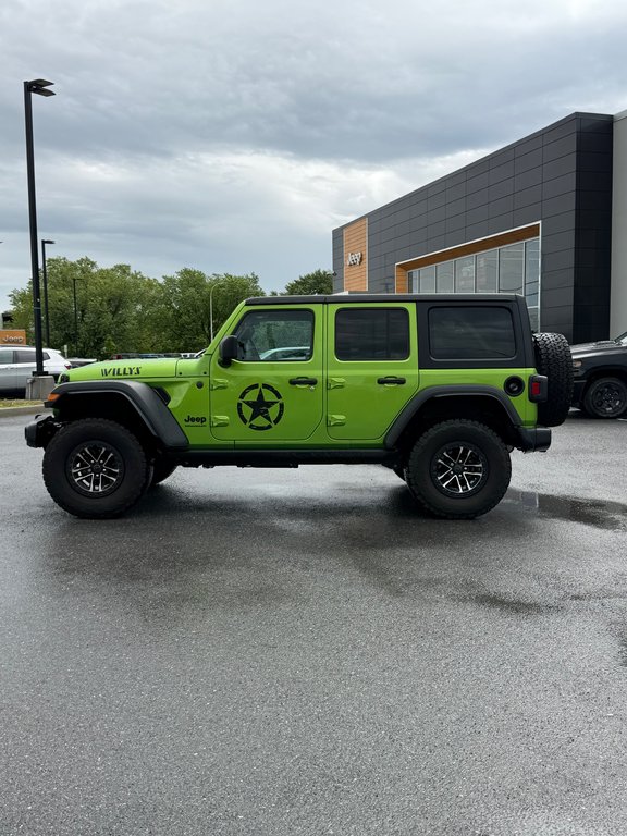 2025 Jeep Wrangler Willys in Saint-Hyacinthe, Quebec - 3 - w1024h768px