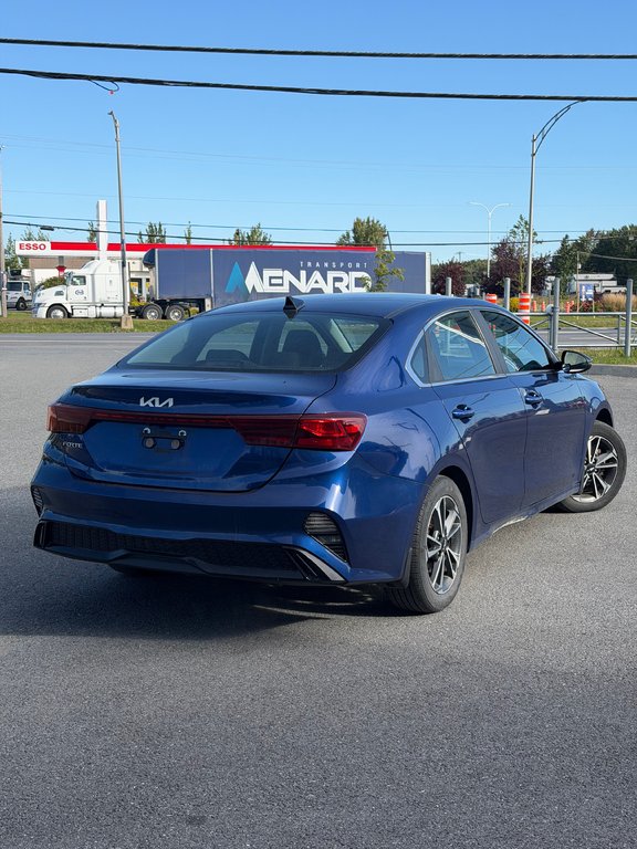 2023 Kia Forte EX in Saint-Hyacinthe, Quebec - 4 - w1024h768px