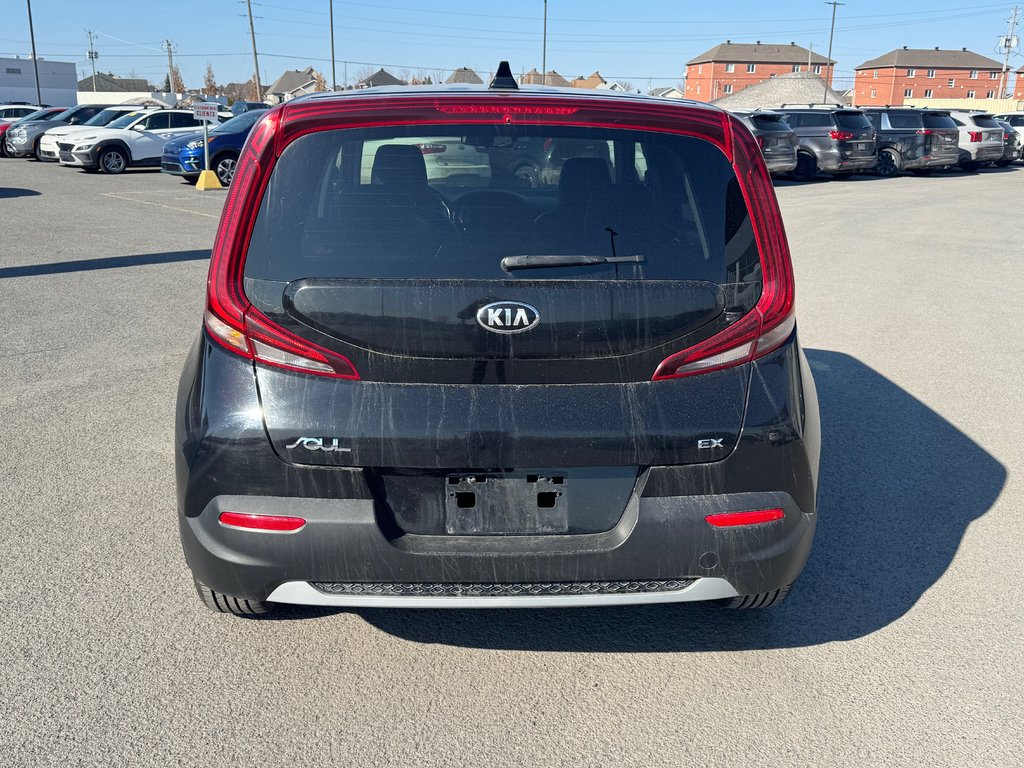 Kia Soul EX 2021-3