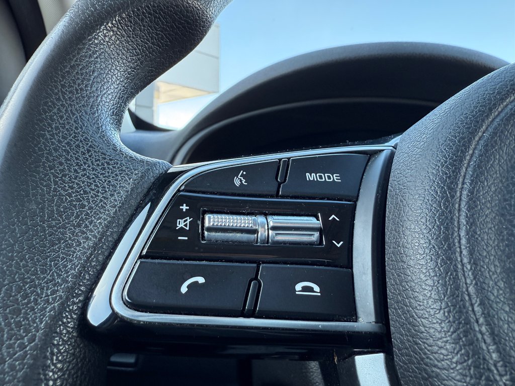 2020 Kia Sportage in Drummondville, Quebec - 14 - w1024h768px