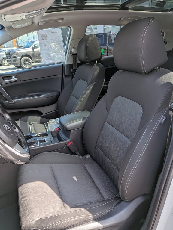 2020 Kia Sportage in Saint-Hyacinthe, Quebec - 11 - w1024h768px