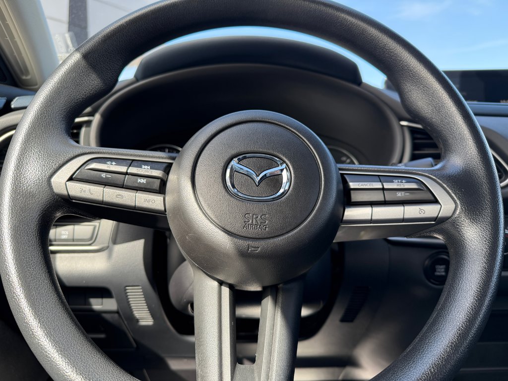 2021 Mazda CX-30 GX in Drummondville, Quebec - 12 - w1024h768px