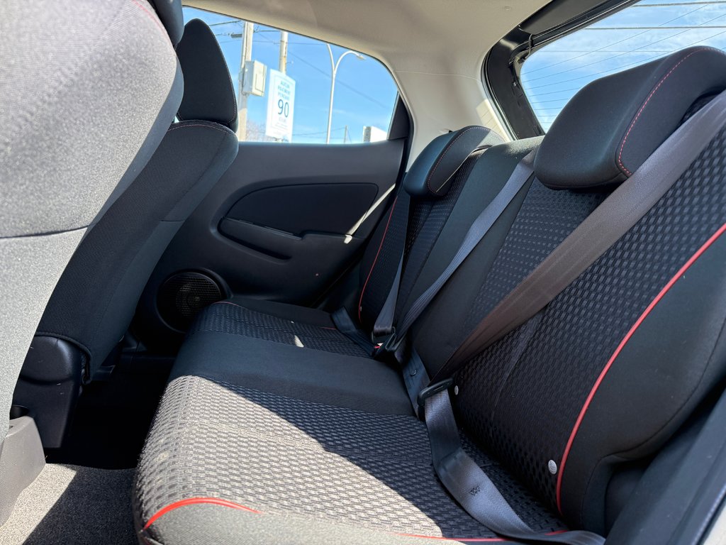 2014 Mazda 2 GS in Drummondville, Quebec - 9 - w1024h768px