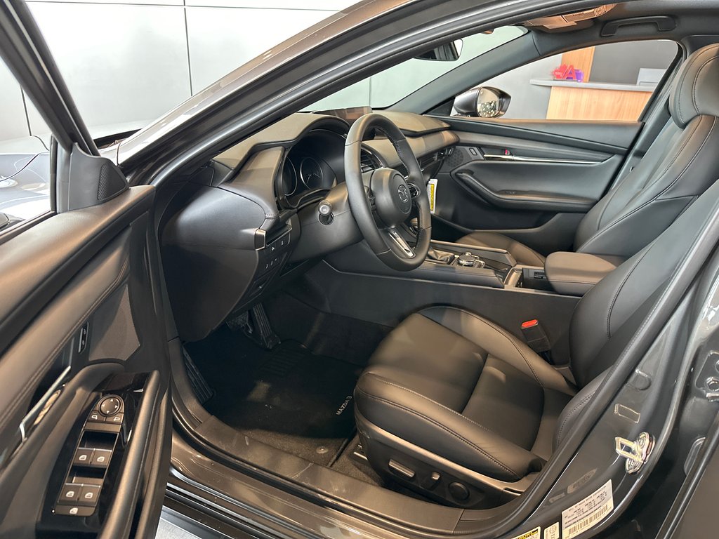 2025 Mazda 3 Sport GS-7