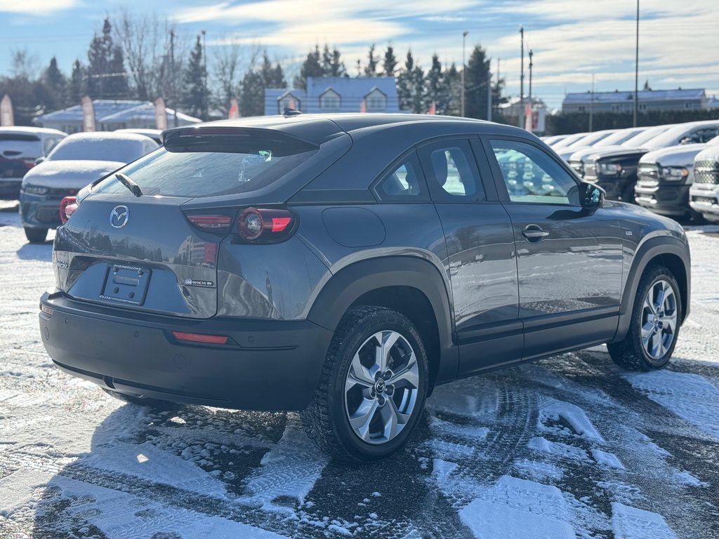 2023  MX-30 EV GS ÉLECTRIQUE // APPLECARPLAY // SIEGES CHAUFFANTS in Sherbrooke, Quebec - 5 - w1024h768px