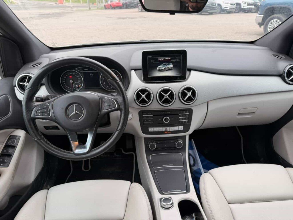 2017 Mercedes-Benz B-Class B 250 Sports Tourer in Quebec, Quebec - 12 - w1024h768px
