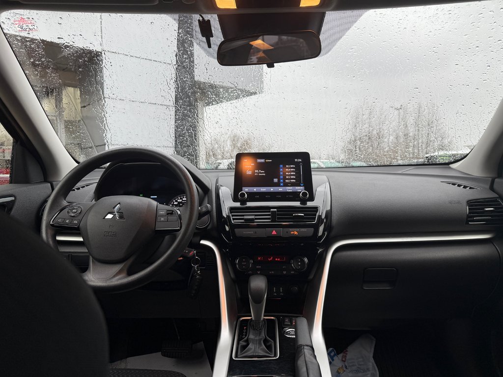 2022  Eclipse Cross ES in Drummondville, Quebec - 9 - w1024h768px