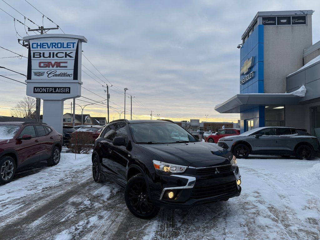 2017 Mitsubishi RVR SE LIMITED in Drummondville, Quebec - 1 - w1024h768px