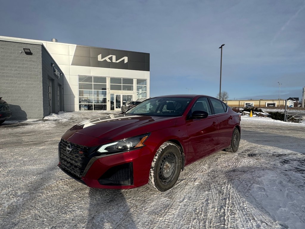 Nissan Altima SR 2023-0