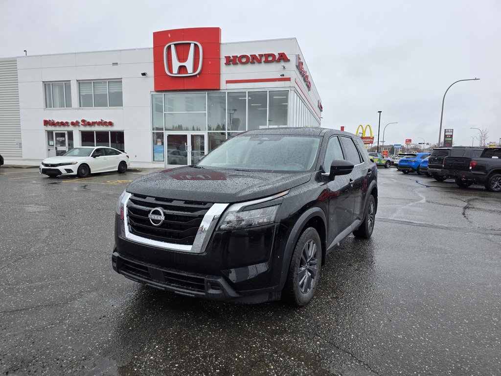 2024 Nissan Pathfinder S in Rivière-du-Loup, Quebec - 1 - w1024h768px