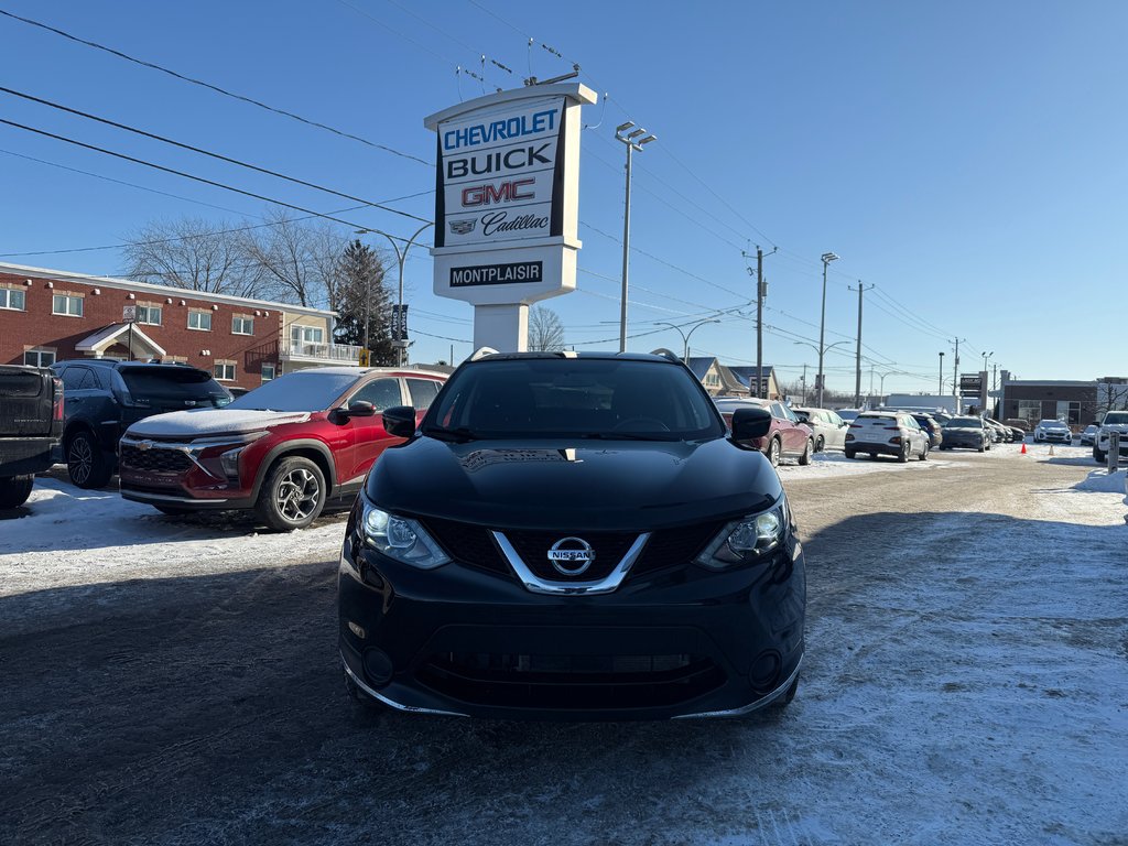 2017 Nissan Qashqai S in Drummondville, Quebec - 2 - w1024h768px