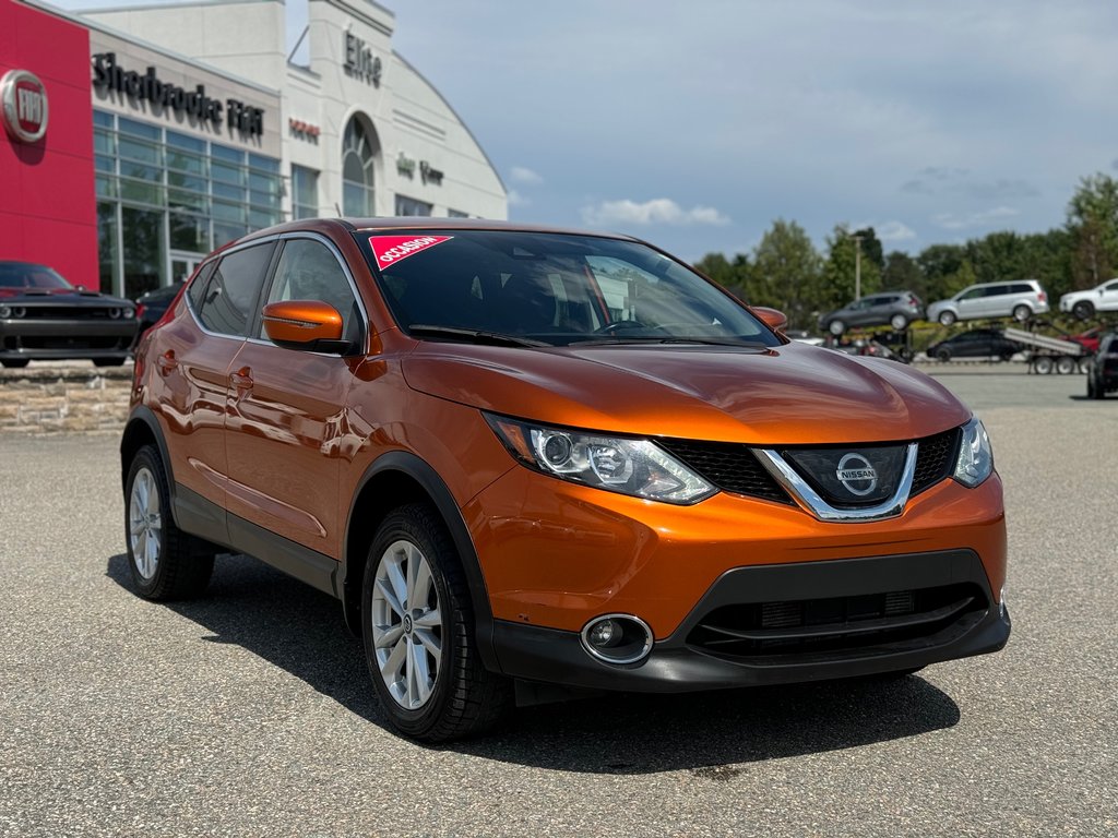 Qashqai SV TOIT-OUVRANT 2019 à Sherbrooke, Québec - 2 - w1024h768px