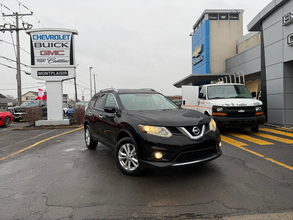 2014  Rogue AWD S in Drummondville, Quebec - 1 - w1024h768px