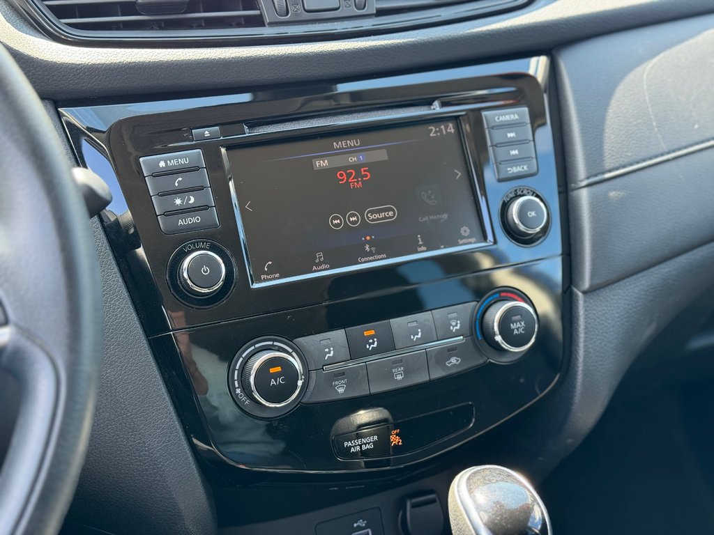 2019  Rogue SV CLIMATISEUR in Sherbrooke, Quebec - 16 - w1024h768px