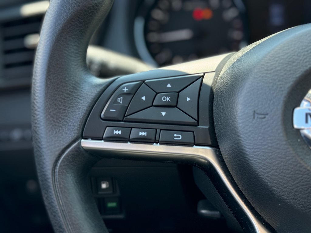 2019  Rogue SV CLIMATISEUR in Sherbrooke, Quebec - 15 - w1024h768px