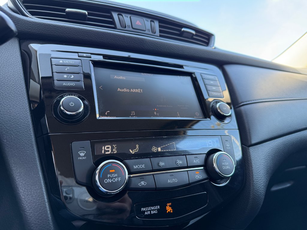 2020 Nissan Rogue SV in Drummondville, Quebec - 16 - w1024h768px