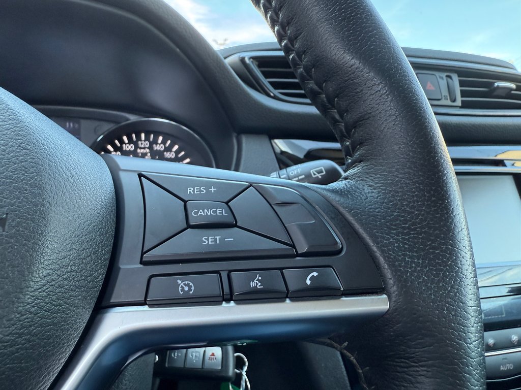 2020 Nissan Rogue SV in Drummondville, Quebec - 14 - w1024h768px