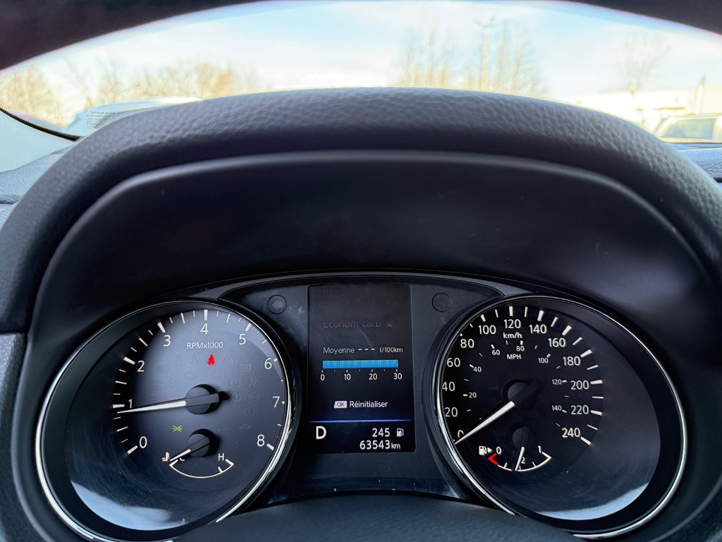 2020 Nissan Rogue SV in Drummondville, Quebec - 15 - w1024h768px