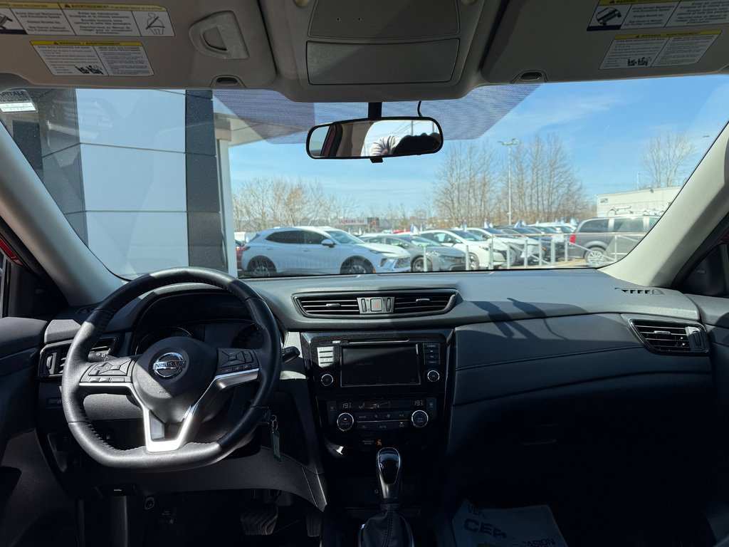 2020 Nissan Rogue SV in Drummondville, Quebec - 9 - w1024h768px