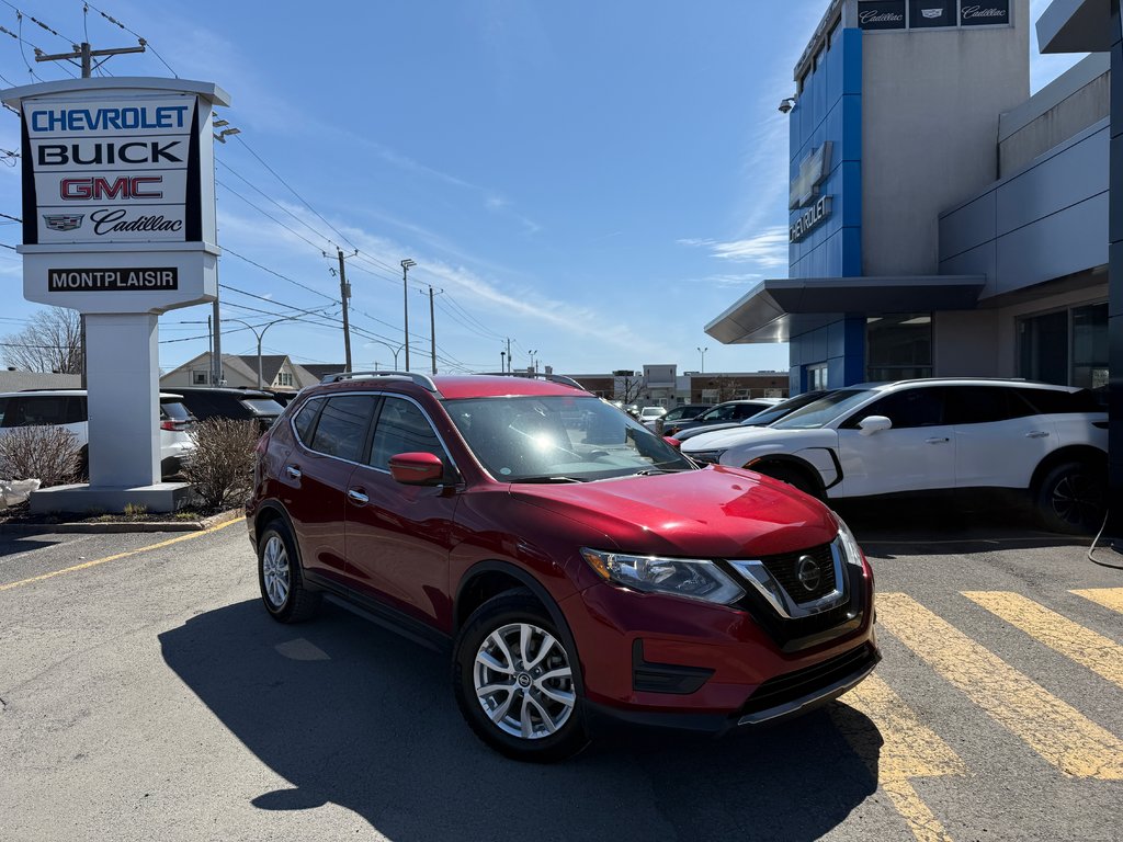 2020 Nissan Rogue SV in Drummondville, Quebec - 1 - w1024h768px