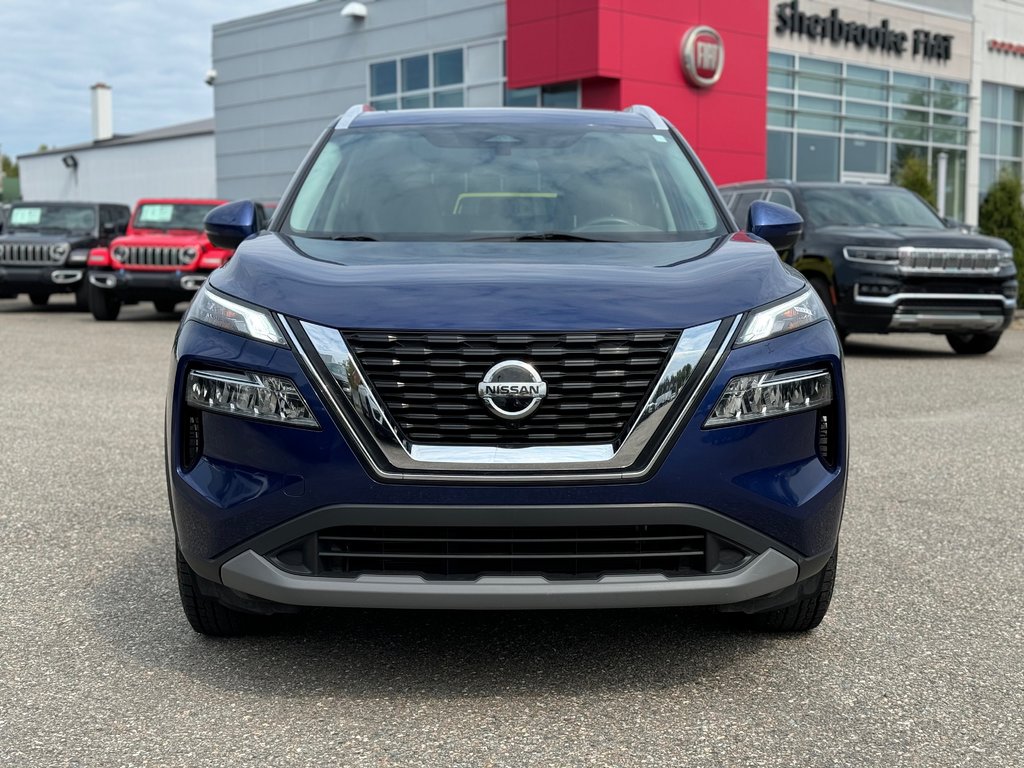 2021  Rogue SV AWD in Sherbrooke, Quebec - 3 - w1024h768px