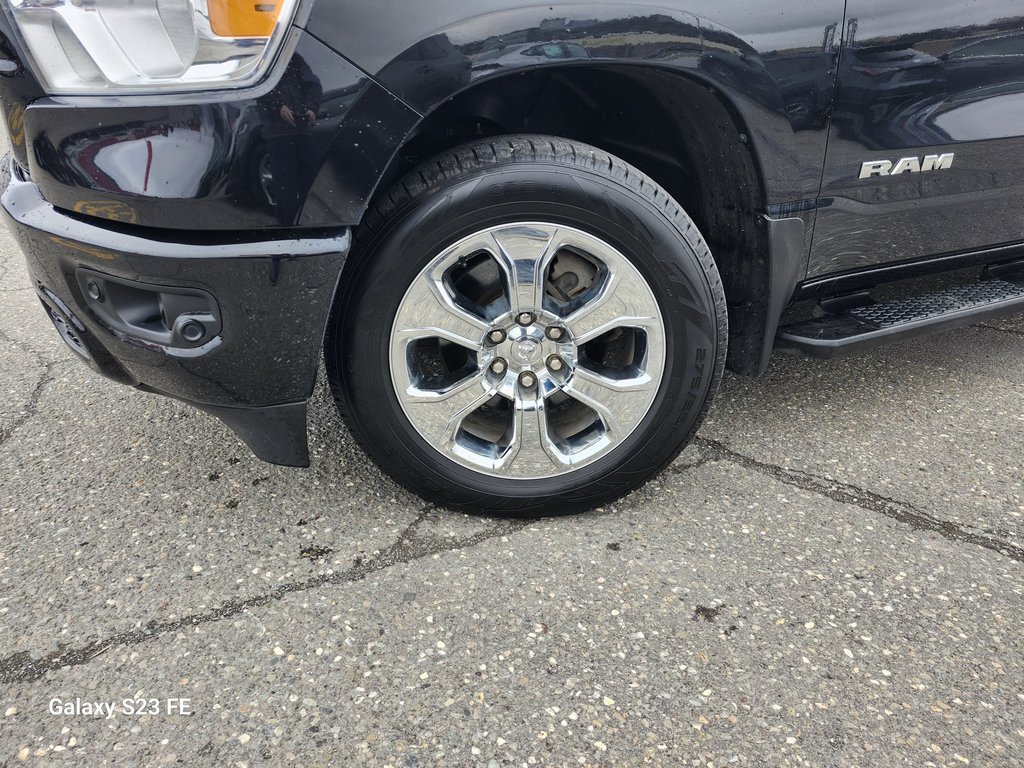 Ram 1500 BIG HORN CREW CAB 4X4  2022 à Rivière-du-Loup, Québec - 2 - w1024h768px