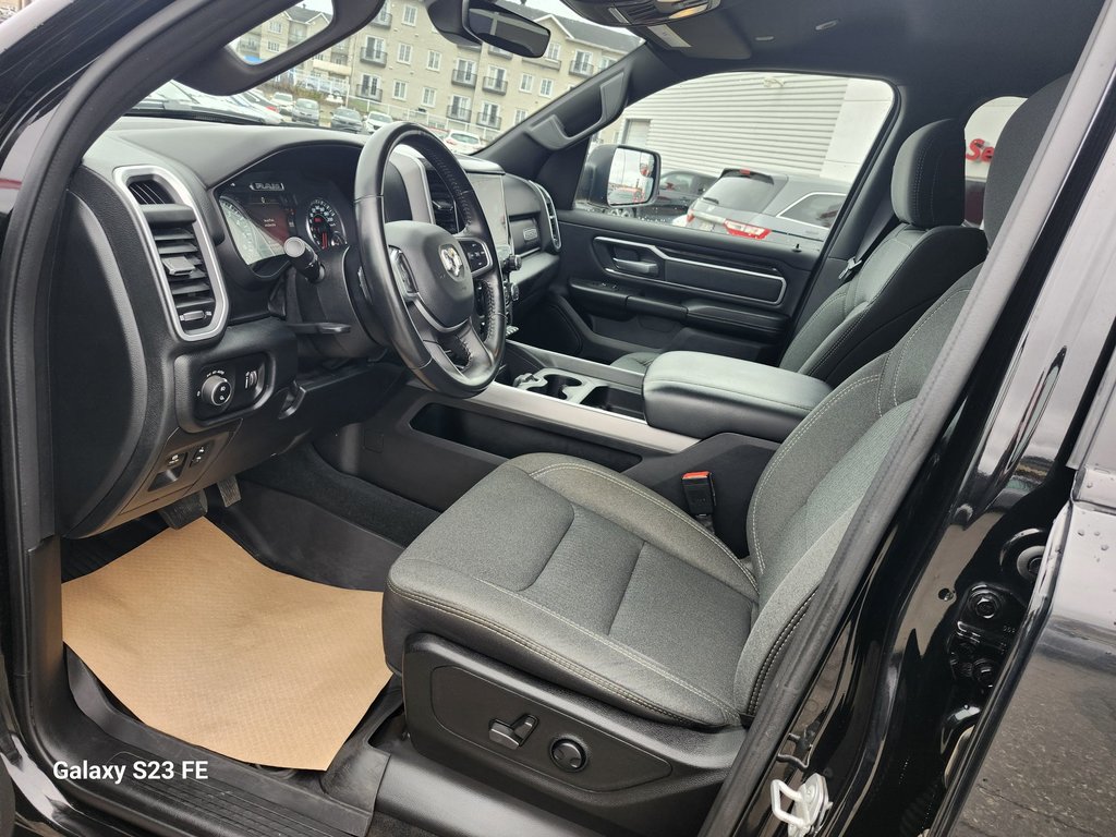 Ram 1500 BIG HORN CREW CAB 4X4  2022 à Rivière-du-Loup, Québec - 11 - w1024h768px