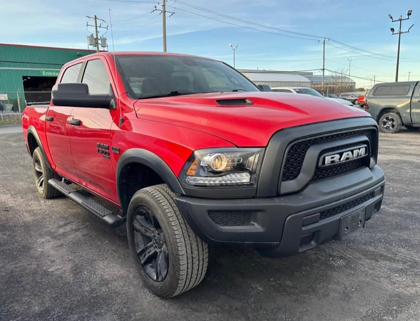 Ram 1500 Classic Warlock Crewcab V8 4x4 2022 à St-Jean-Sur-Richelieu, Québec - 3 - w1024h768px