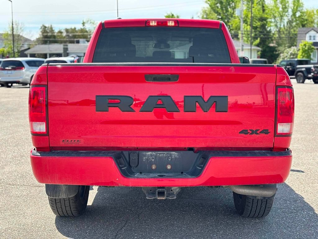2022 Ram 1500 Classic EXPRESS // QUAD CAB // BOÎTE 6.4'' in Sherbrooke, Quebec - 5 - w1024h768px