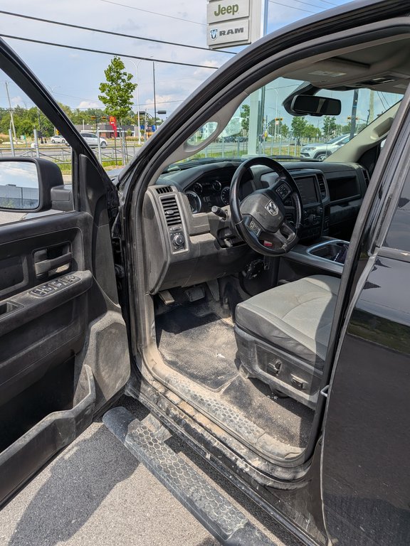 Ram 1500 Classic Express 2022 à Saint-Hyacinthe, Québec - 10 - w1024h768px