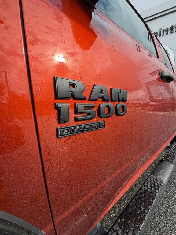 2023 Ram 1500 Classic Express in Saint-Hyacinthe, Quebec - 11 - w1024h768px