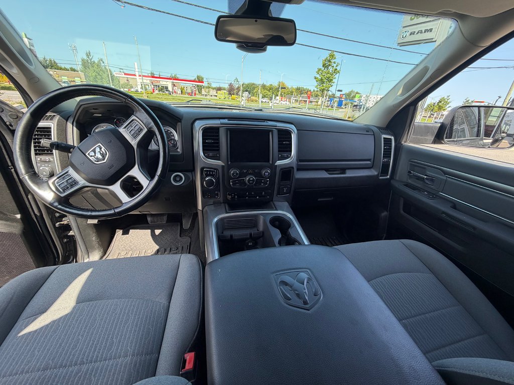 Ram 1500 Classic SLT 2023 à Saint-Hyacinthe, Québec - 11 - w1024h768px